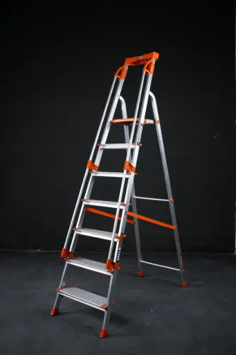 657